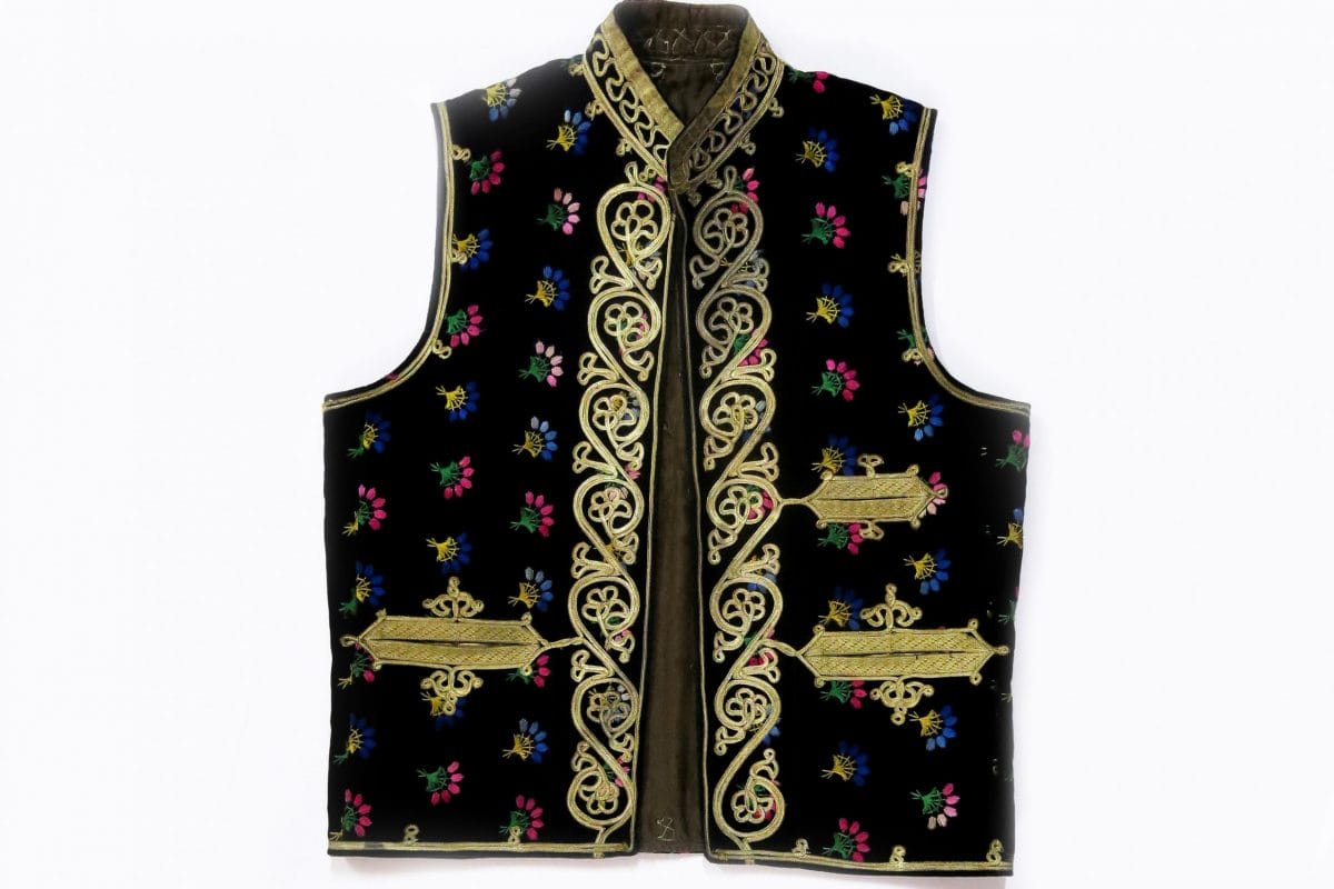 Embellished waistcoat.