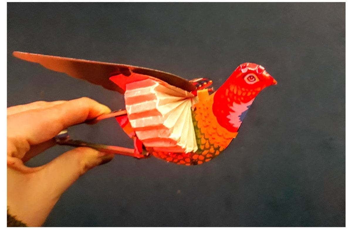 A paper toy bird