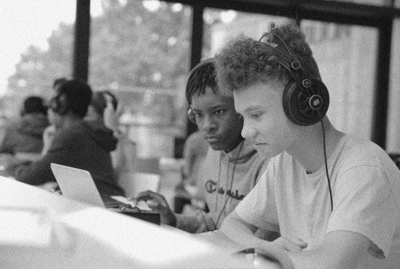 Apply to the 696 Tracks Programme