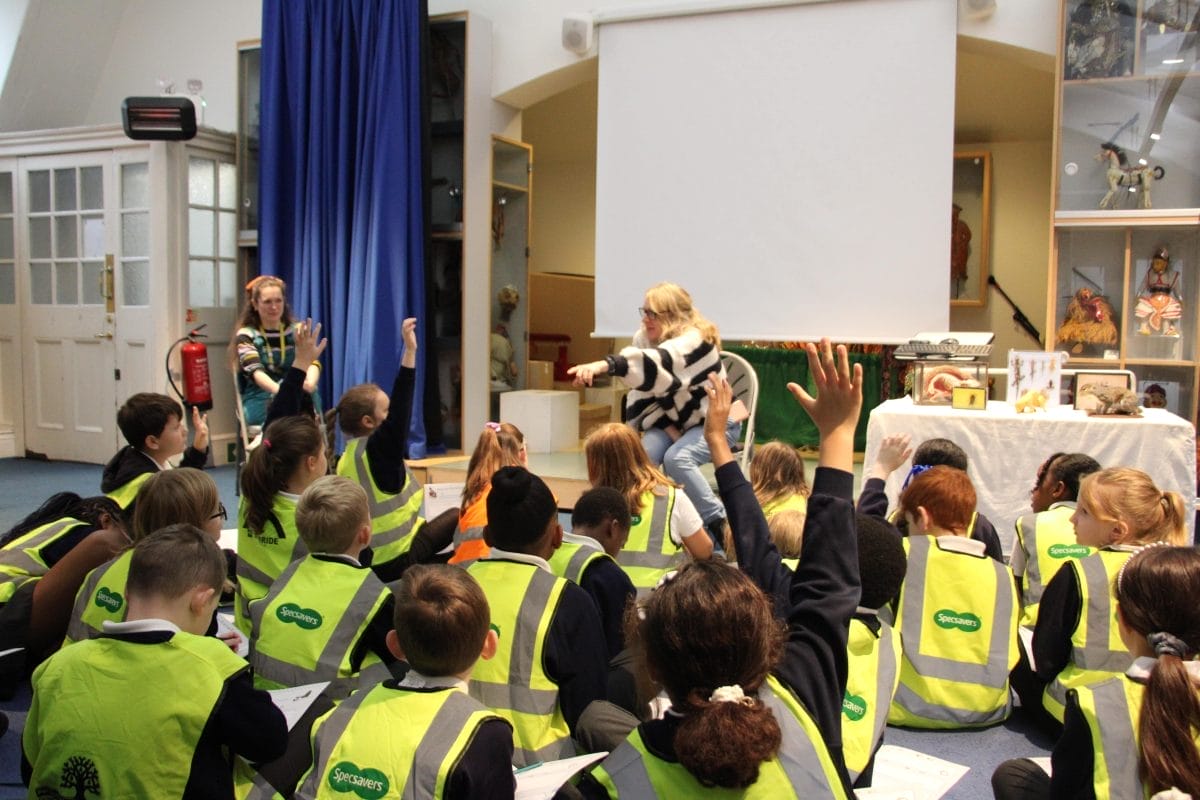Pupils from Perrymount Primary School, Forest Hill, having a session with the Horniman’s Principal Curator of Natural Sciences Jo Hatton.