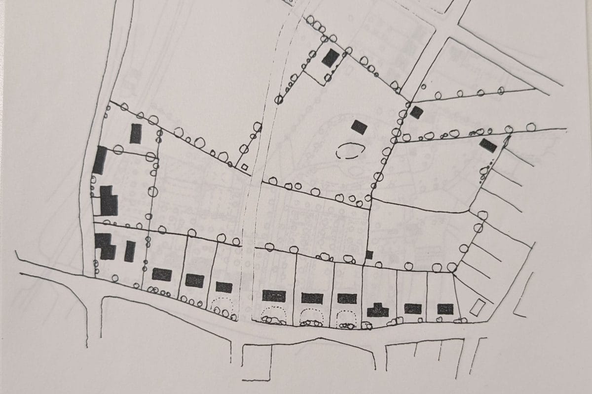 Map showing a few houses and mainly fields in Forest Hill