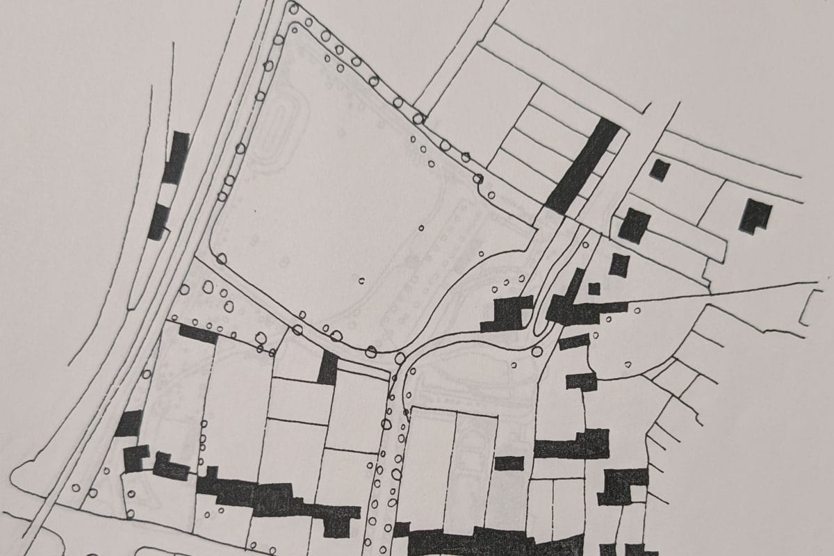 Map showing houses and fields in Forest Hill